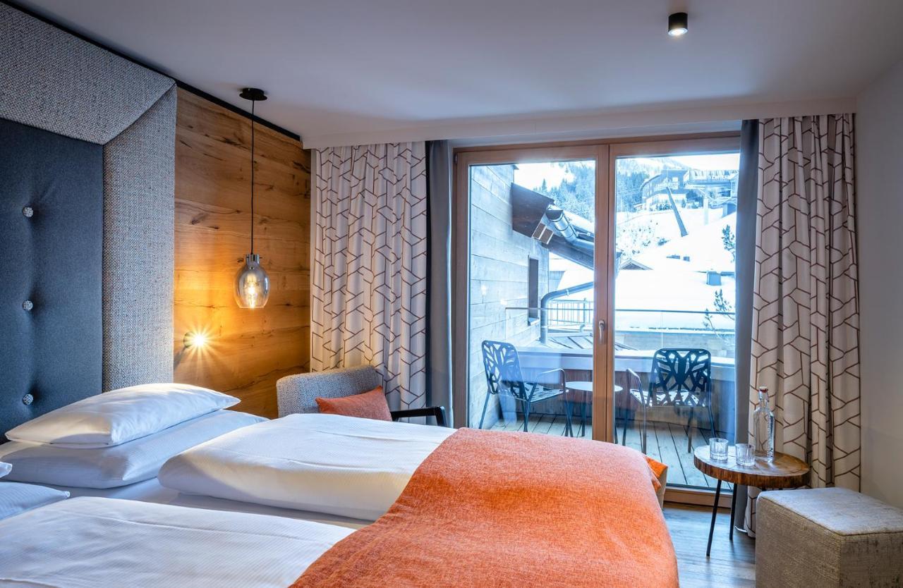 Hotel Das Zwoelferhaus Saalbach-Hinterglemm Exterior photo